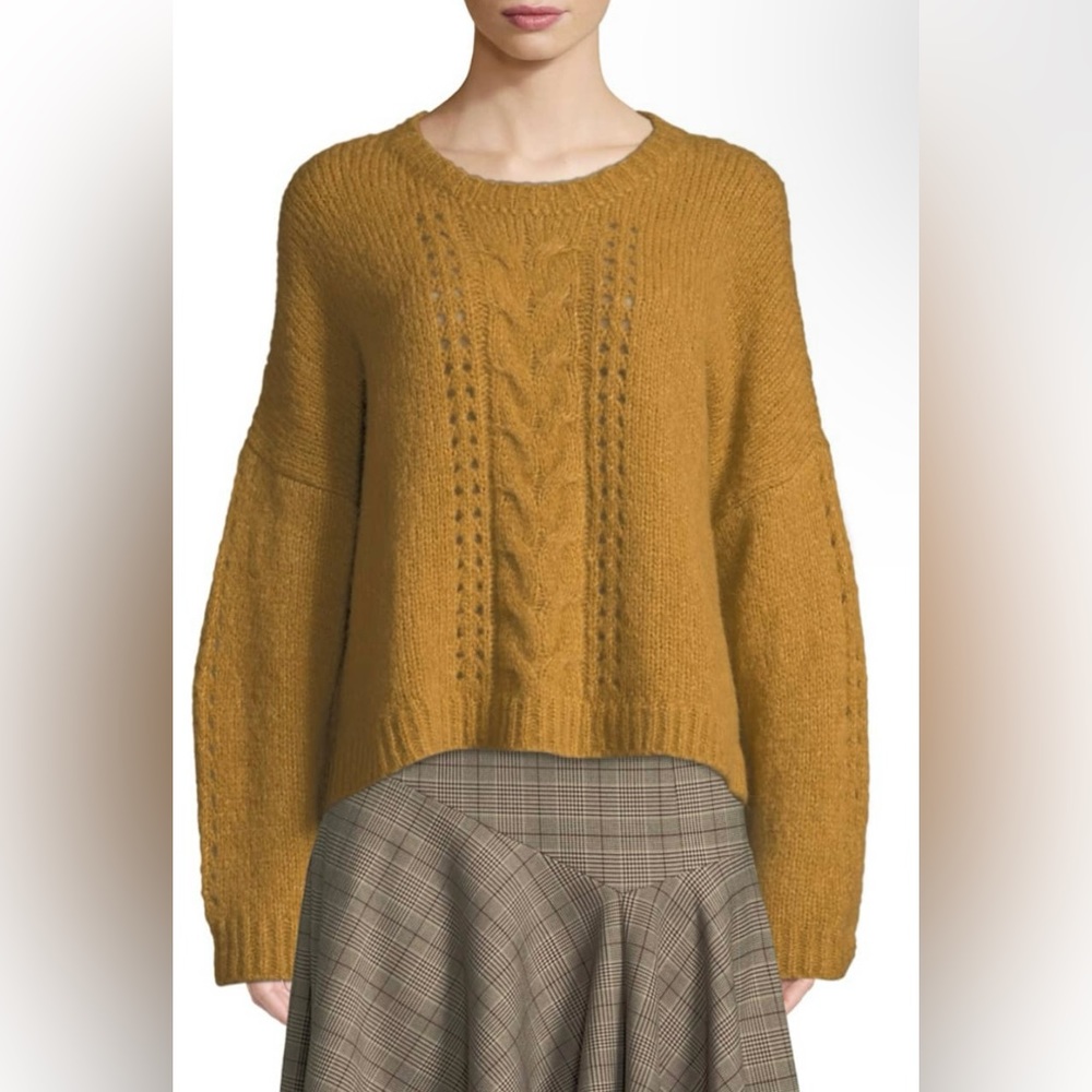 Baby Alpaca/Wool Pullover Sweater. Nannette  Lepore EUC gold relaxed sweater